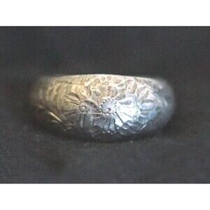 Vintage Engraved Silver Ring Size 6.5